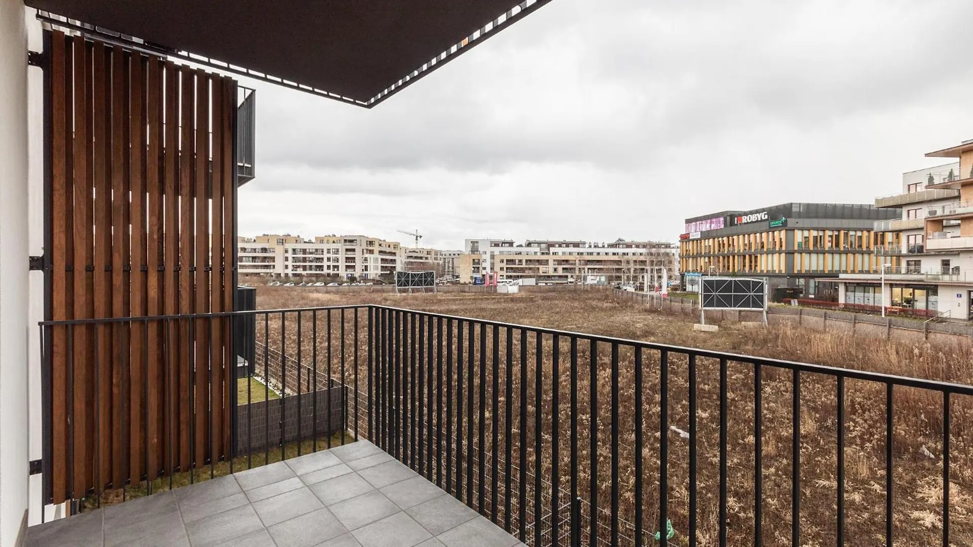 Superapart Herbu Janina 4, Wilanow, Szpital Medicover, Paley, Parking Варшава Польша